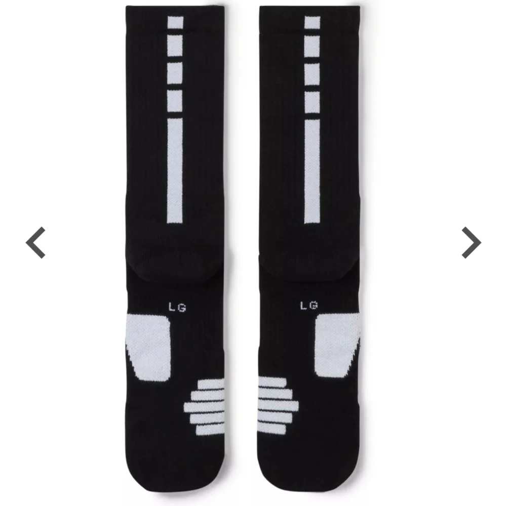 Nike Elite Black and White Athletic Socks Youth 3Y-5Y Womens 4-6 (1 Pair)